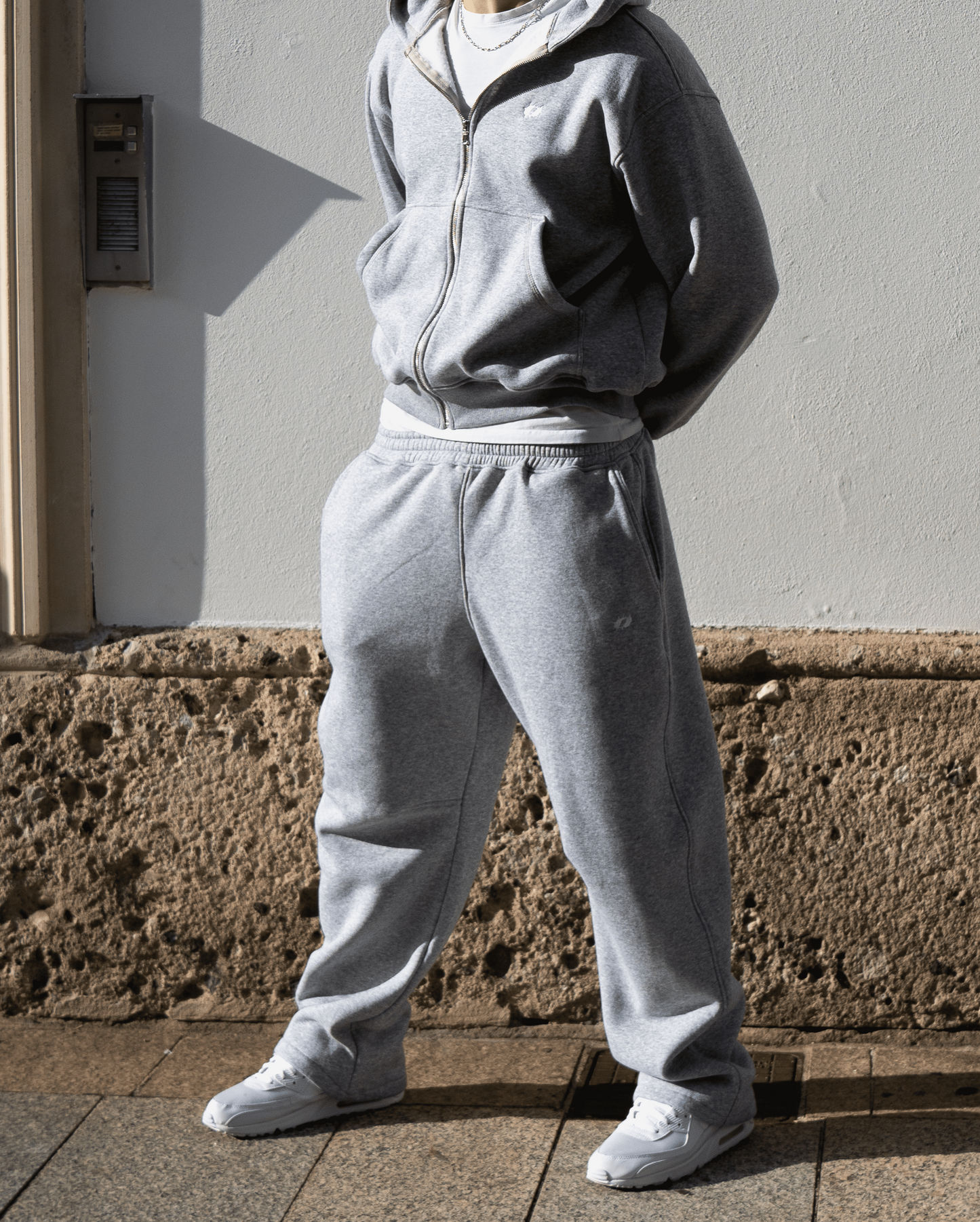 BAGGY TRACKSUIT 1