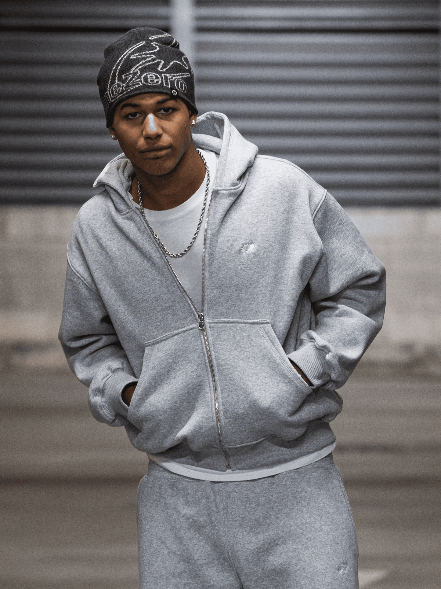 ZIP HOODIE 1